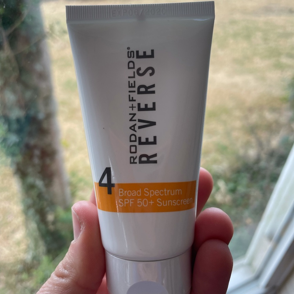 R&F REVERSE SPF 50+ Sunscreen